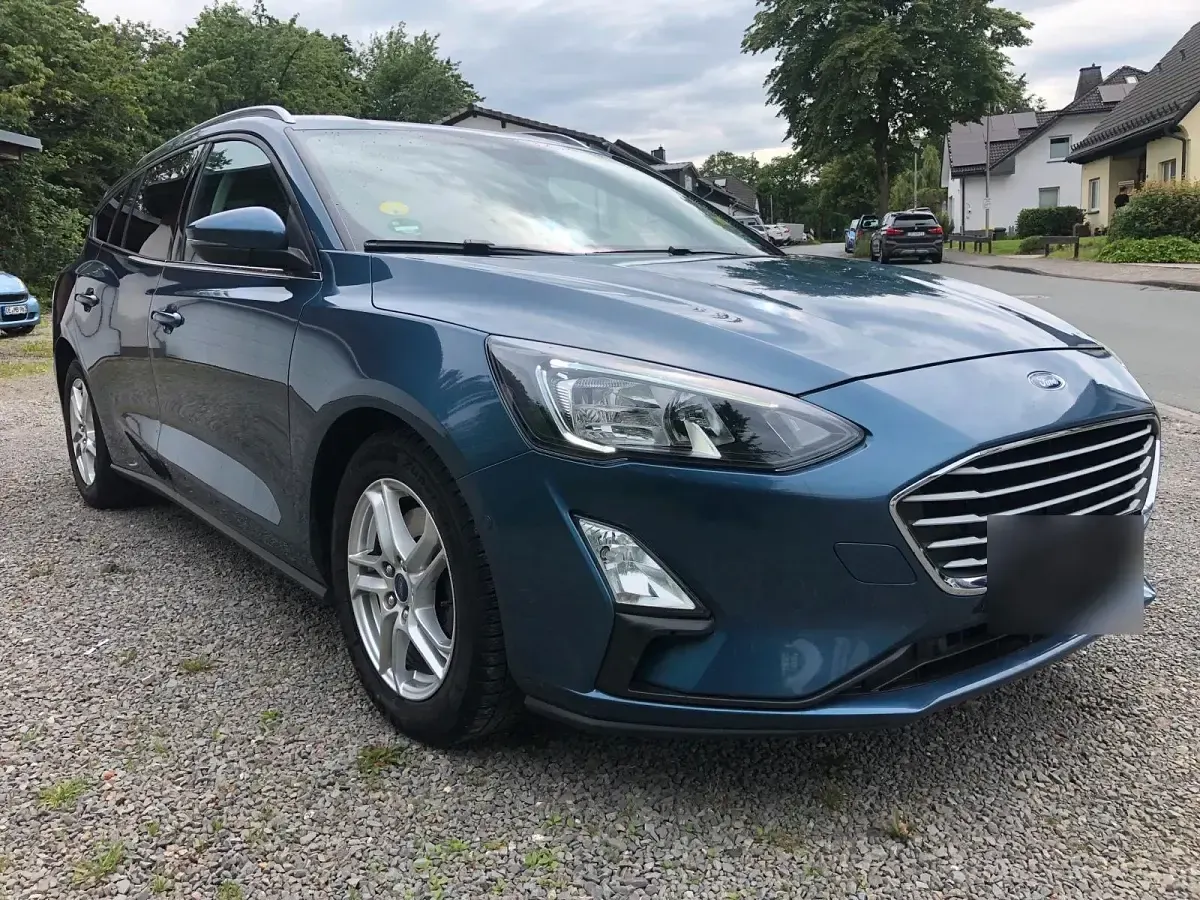 Gebraucht Ford Focus 120 PS (88 kW) 2020 Blau Kombi