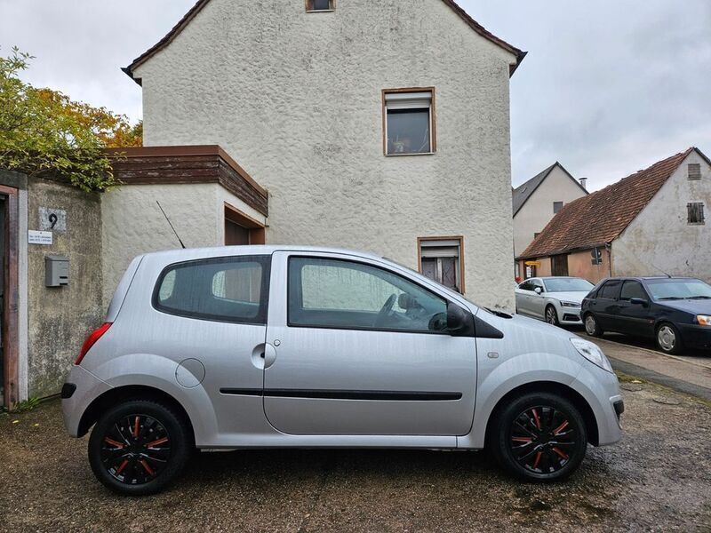 Gebraucht Renault Twingo Authentique 58 PS (42 kW) 2008 Silber Kleinwagen