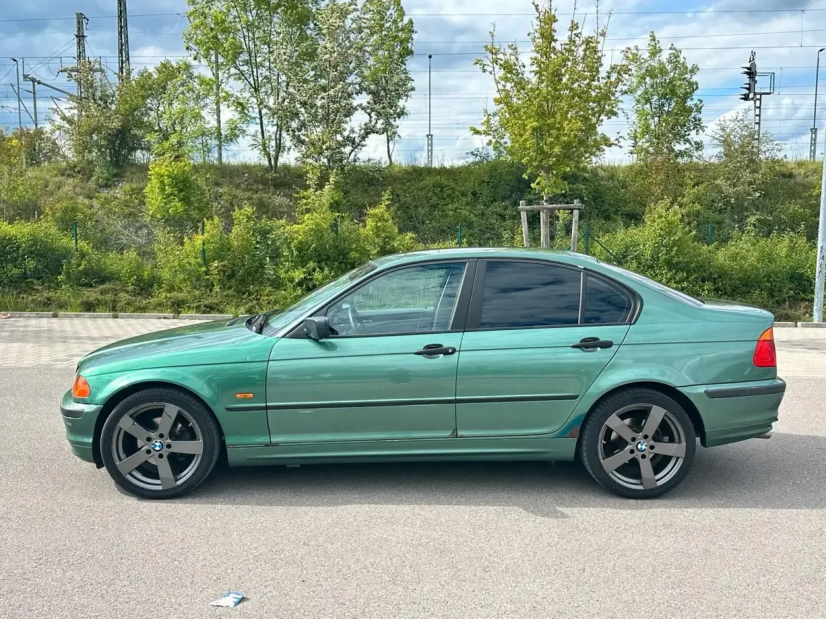 Gebraucht BMW 318 118 PS (86 kW) 2000 Grün Limousine