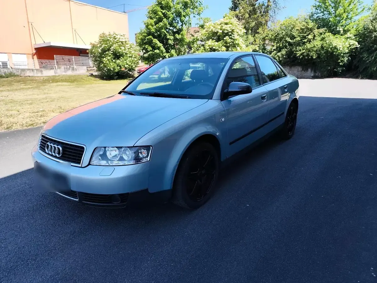 Gebraucht Audi A4 131 PS (96 kW) 2001 Limousine