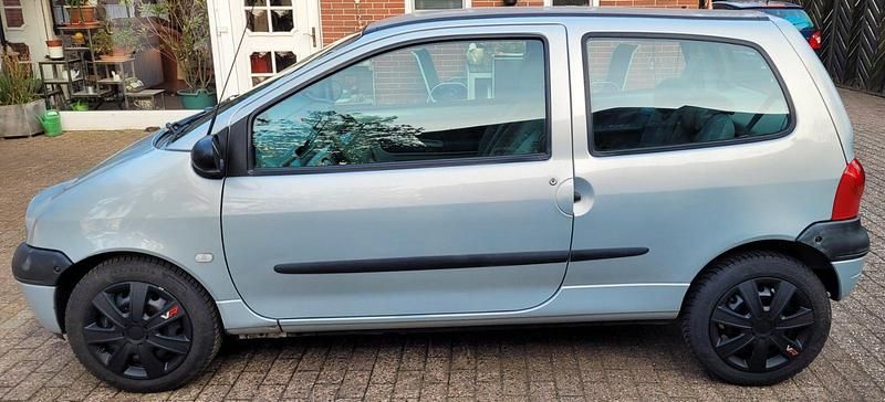 Gebraucht Renault Twingo 58 PS (42 kW) 2005 Silber Kleinwagen