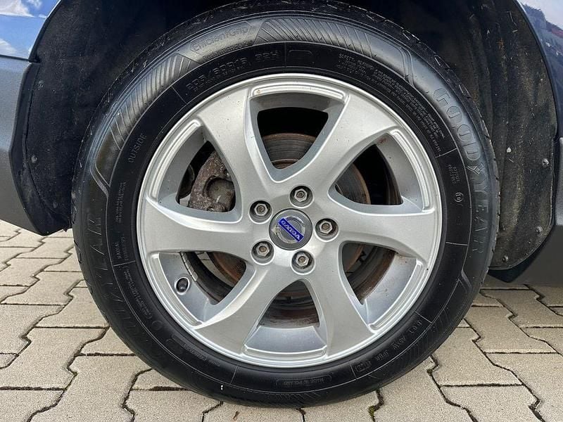 Gebraucht Volvo V40 CC 120 PS (88 kW) 2016 Blau Kombi