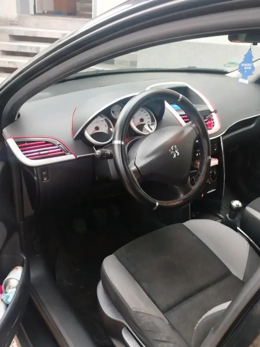Gebraucht Peugeot 207 2007 Schwarz Kombi