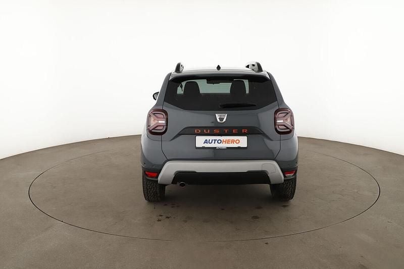 Gebraucht Dacia Duster Extreme 150 PS (110 kW) 2023 Grau SUV