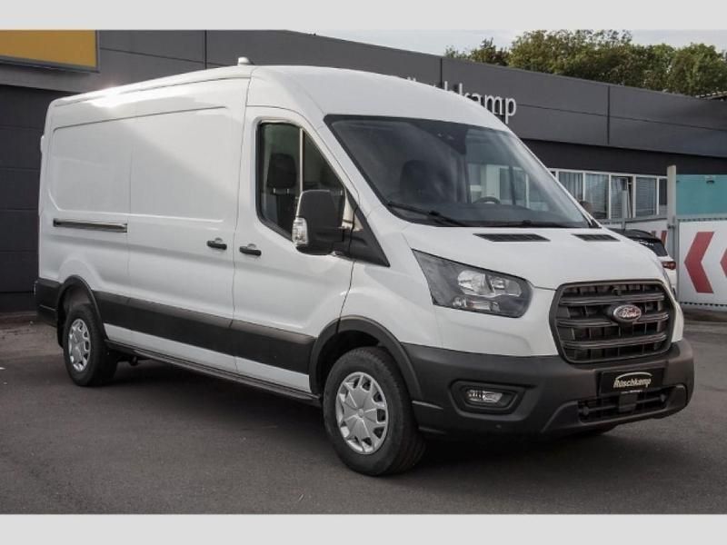 Gebraucht Ford Transit Trend 131 PS (96 kW) 2022 Frozen white Van