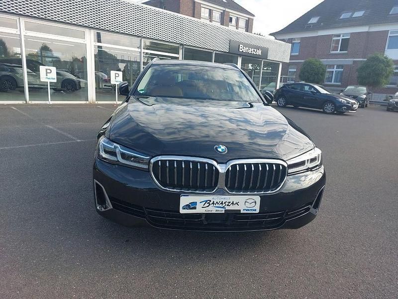 Gebraucht BMW 530 Luxury Line 252 PS (185 kW) 2022 Schwarz