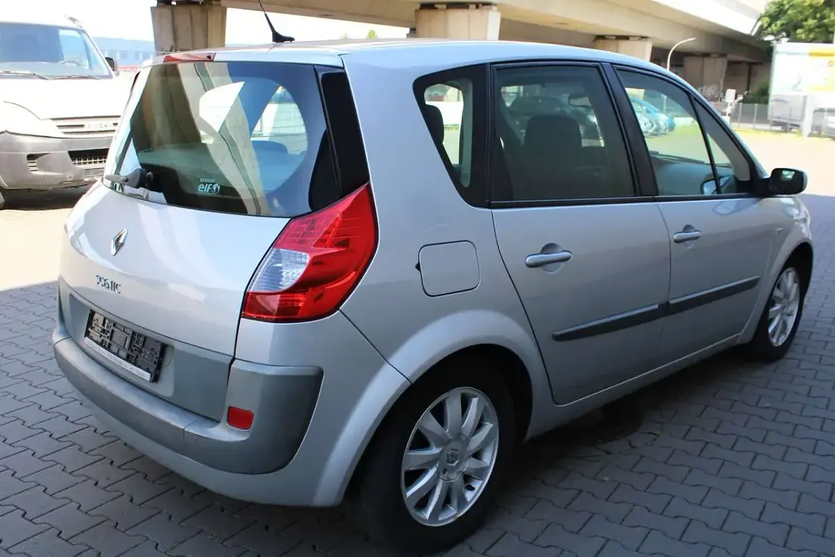 Gebraucht Renault Scenic E-Tech Exception 131 PS (96 kW) 2007 Platingrau Van / Kleinbus