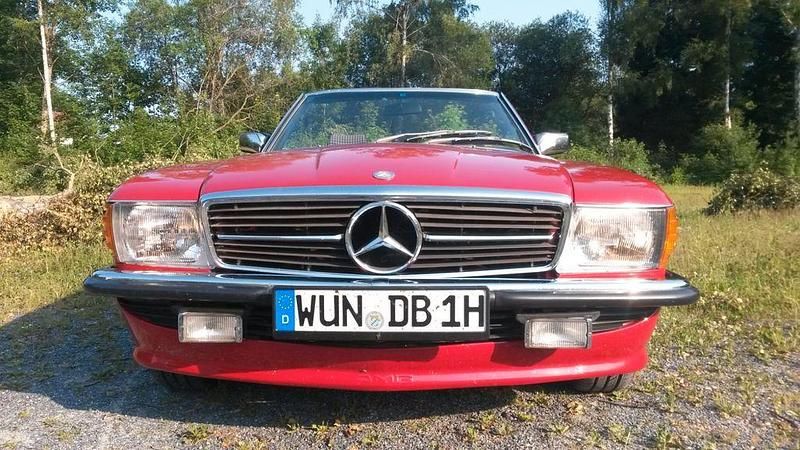 Rot Gebraucht 1982 Mercedes SL380 Cabrio | 26.000 € - Bild 1/4