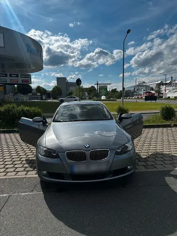 Gebraucht BMW 325 218 PS (160 kW) 2007 Coupé