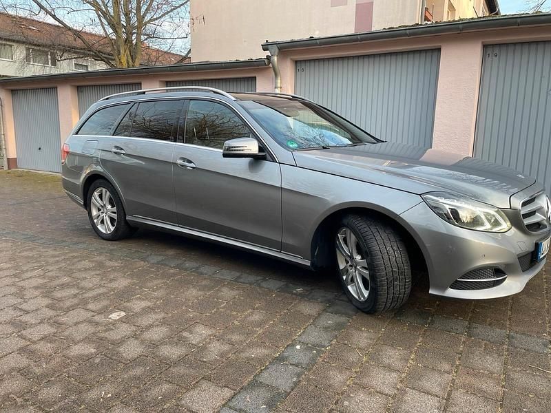 Usata Mercedes E350 252 CV (185 kW) 2013 Grigio Station wagon