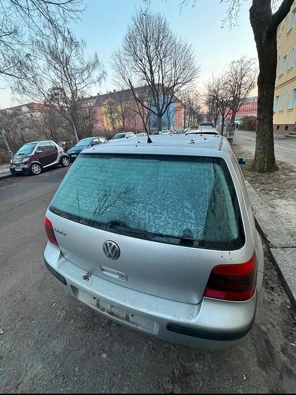 Gebraucht VW Golf IV 75 PS (55 kW) 2000 Silber Kleinwagen