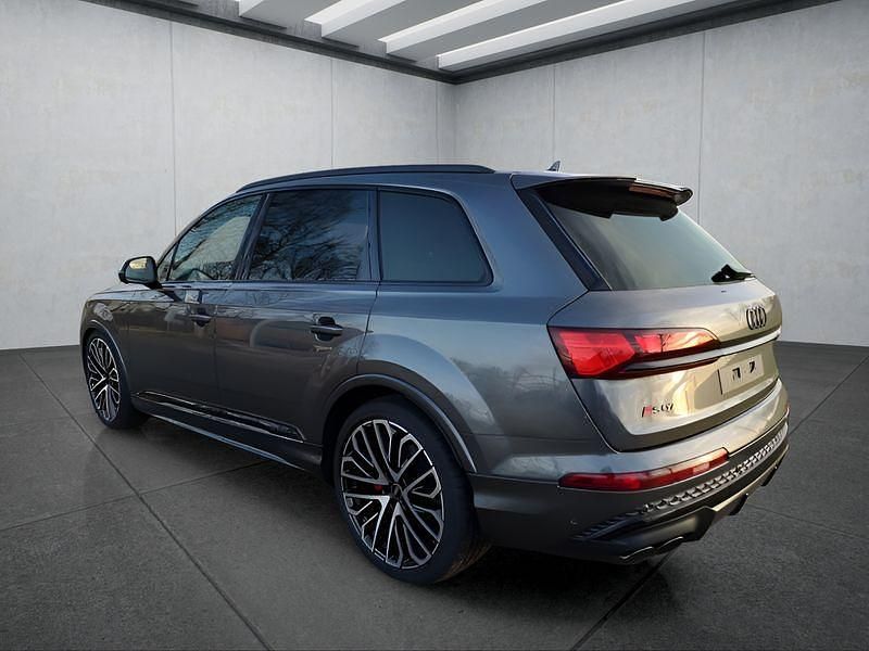 Grau Gebraucht 2024 Audi SQ7 SUV | 109.699 € (Etwas zu teuer) - Bild 1/3