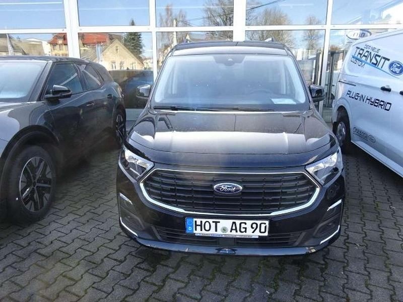 Gebraucht Ford Tourneo Titanium 116 PS (85 kW) 2025 Ink black metallic Kombi