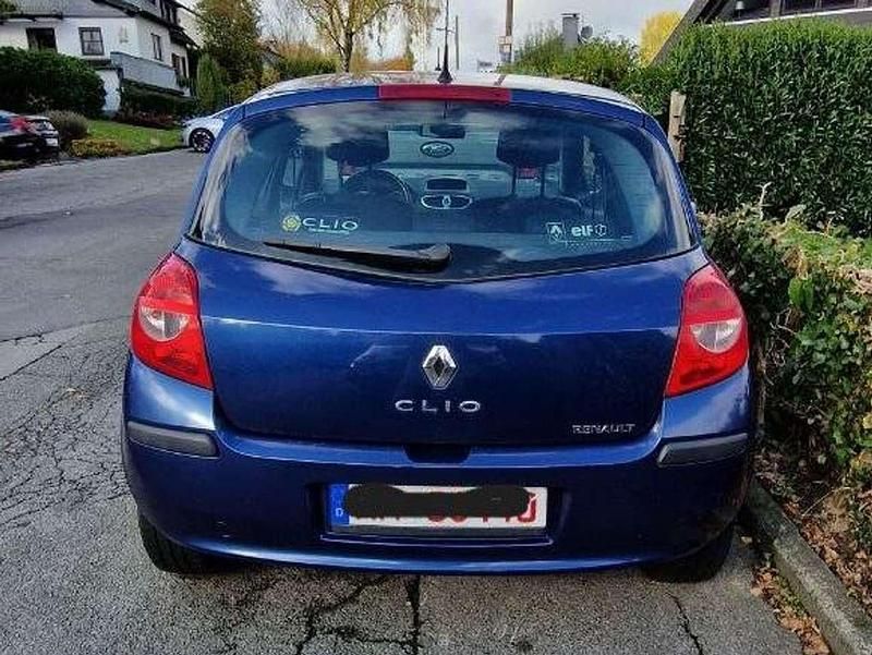 Gebraucht Renault Clio II Dynamique 88 PS (64 kW) 2006 Limousine