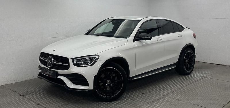 Polarweiss Gebraucht 2023 Mercedes GLC220 AMG Coupé | 49.800 € (Fairer Preis) - Bild 1/4