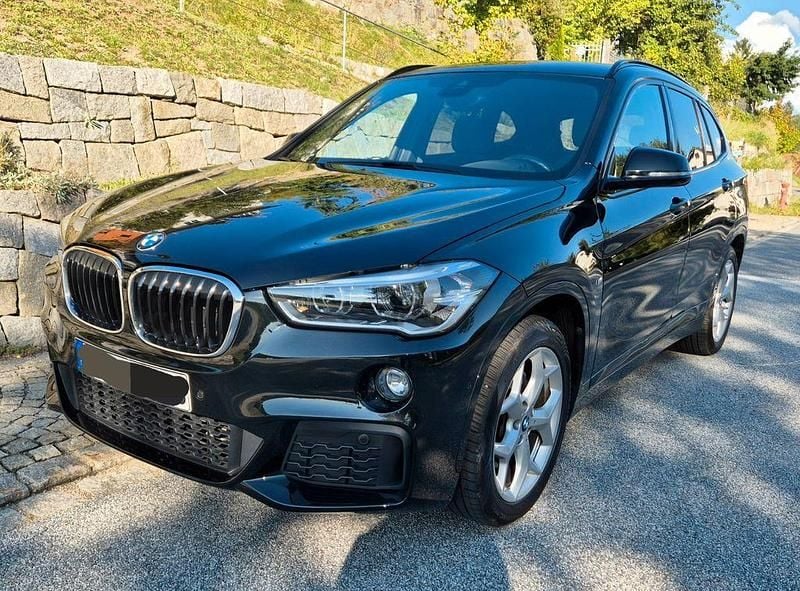 Schwarz Gebraucht 2018 BMW X1 M Sport SUV | 22.950 € (Fairer Preis) - Bild 1/4
