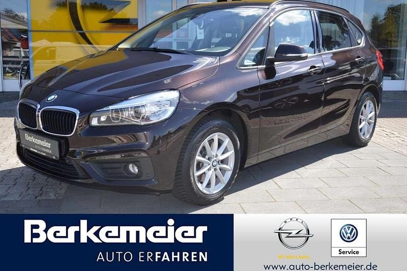 Sparkling brown (braun) Gebraucht 2016 BMW 218 Active Tourer Advantage Van / Kleinbus | 16.980 € (Etwas zu teuer) - Bild 1/4