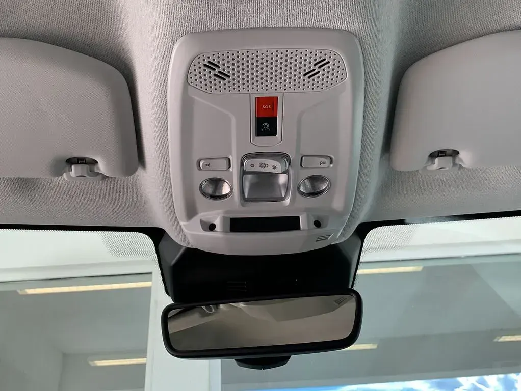 Neu Citroën C4 131 PS (96 kW) 2025 Weiß SUV