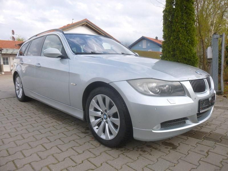 Second-hand BMW 330 231 CP (169 kW) 2006 Argintiu Break