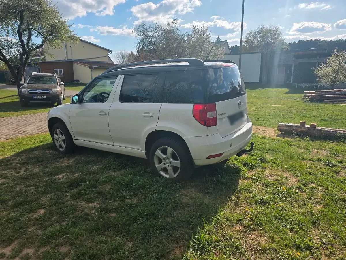Gebraucht Skoda Yeti 105 PS (77 kW) 2015 Weiß SUV