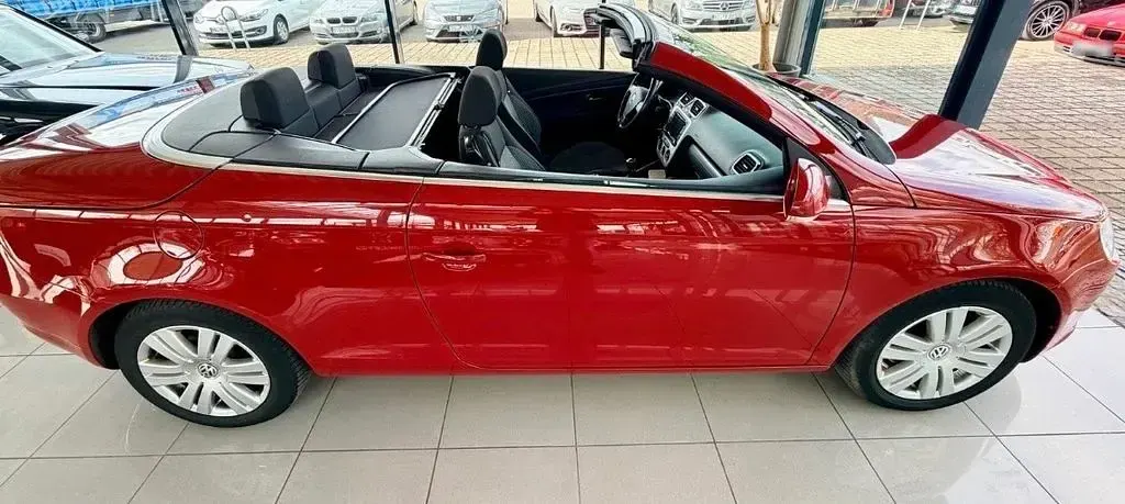Używany VW Eos Sport 150 KM (110 kW) 2008 Czerwony Kabriolet