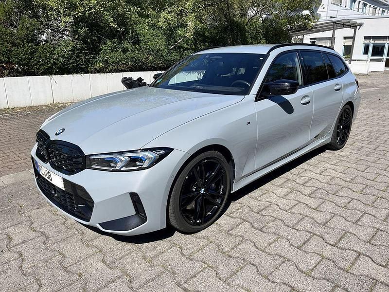 Grau Gebraucht 2023 BMW M340 M Sport Limousine | 52.500 € (Guter Preis) - Bild 1/4