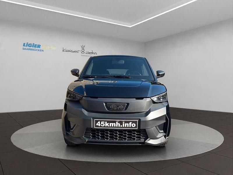 Neu Ligier JS50 2025 Schwarz Kleinwagen