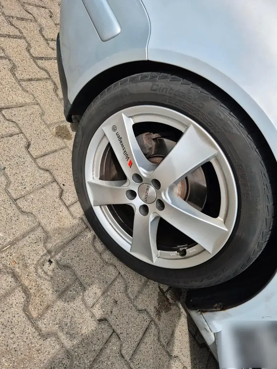 Gebraucht VW Bora 101 PS (74 kW) 1999 Silber Limousine