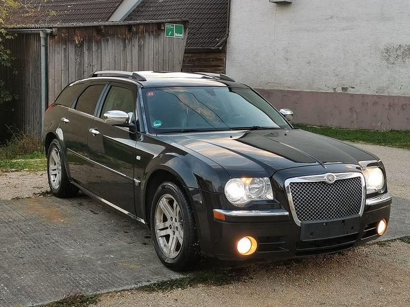 Schwarz Gebraucht 2007 Chrysler 300C Touring Kombi | 3.950 € (Fairer Preis) - Bild 1/4