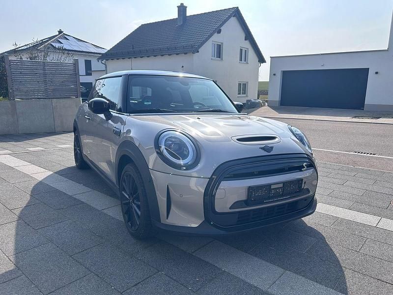 Gebraucht Mini Cooper SE Collection 135 kW (184 PS) 2021 Grau Kleinwagen