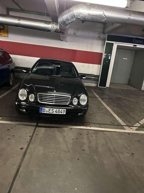 Gebraucht Mercedes CLK320 218 PS (160 kW) 2000 Schwarz Coupé