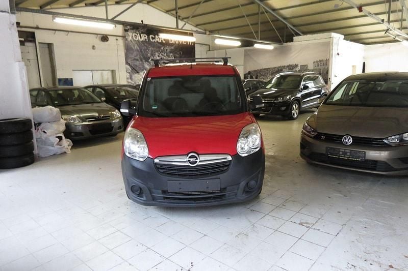 Gebraucht Opel Combo 90 PS (66 kW) 2014 Rot Van / Kleinbus