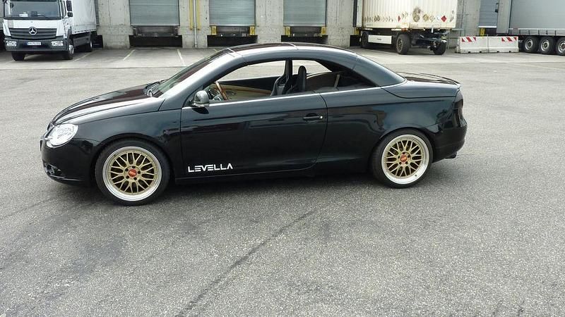 Gebraucht VW Eos R 250 PS (183 kW) 2006 Schwarz Cabrio