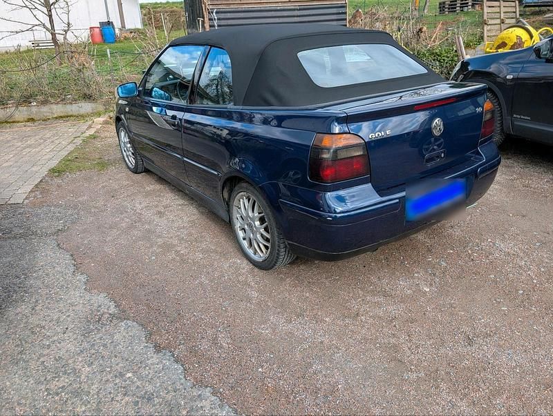 Gebraucht VW Golf Cabriolet 115 PS (84 kW) 2002 Blau Cabrio