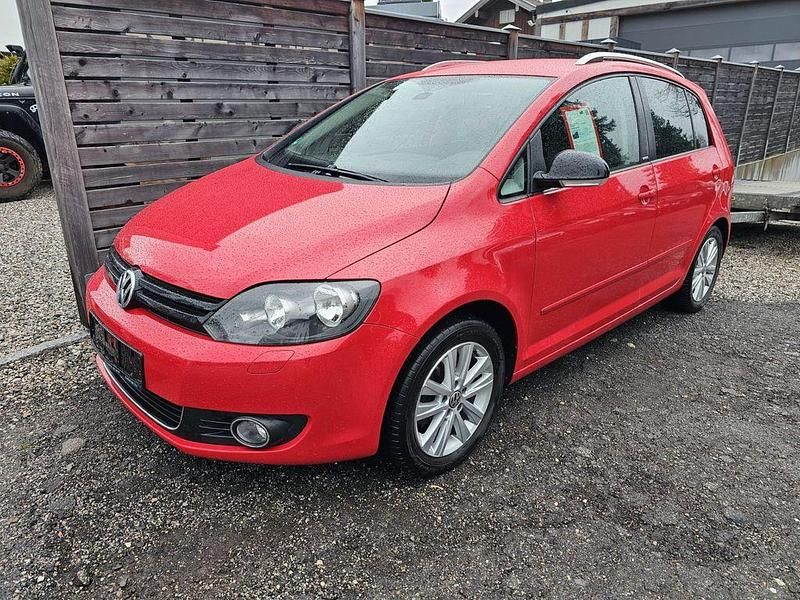 Gebraucht VW Golf Plus Cross 105 PS (77 kW) 2011 Rot Van / Kleinbus