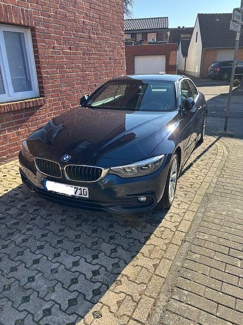 Blau Gebraucht 2017 BMW 420 Sport Line Cabrio | 20.800 € (Fairer Preis) - Bild 1/4