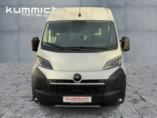 Weiß Gebraucht 2024 Opel Movano Van | 39.865 € - Bild 1/4