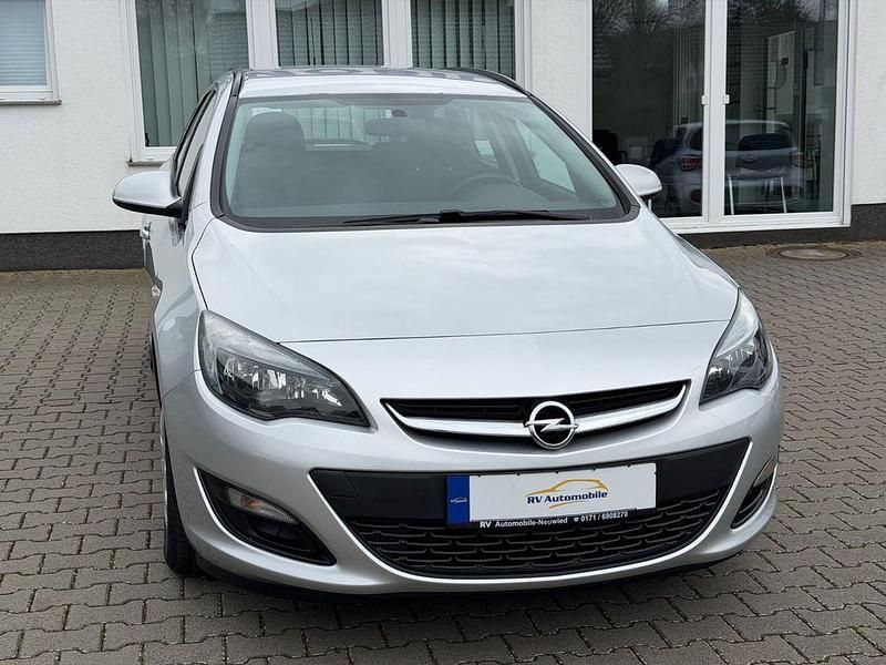 Gebraucht Opel Astra Selection 120 PS (88 kW) 2015 Silber Kombi