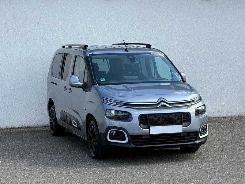 Grau Gebraucht 2020 Citroën Berlingo Shine Van / Kleinbus | 10.999 € (Superpreis) - Bild 1/4