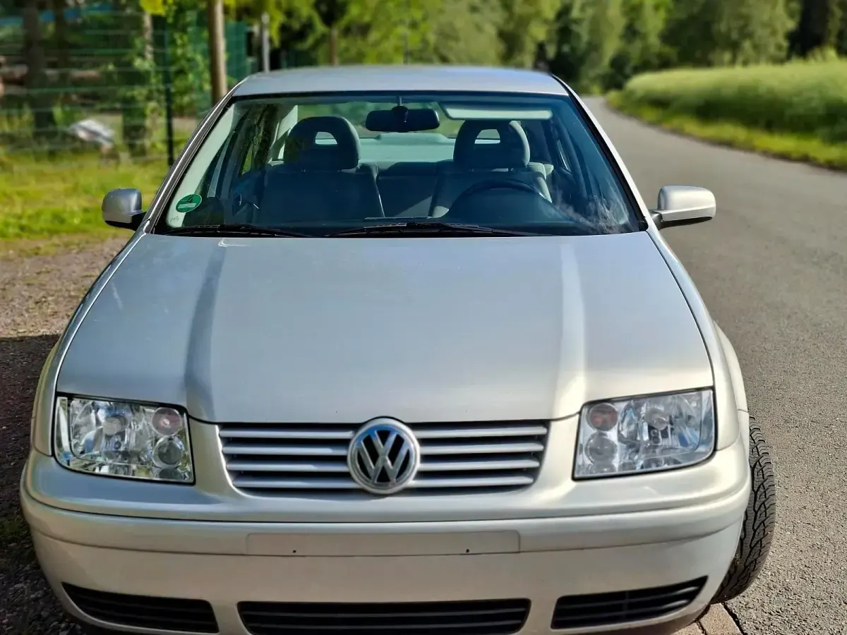 Gebraucht VW Bora 115 PS (84 kW) 1999 Silber Limousine