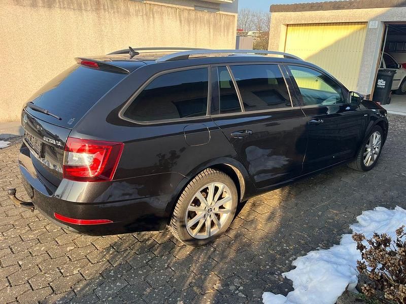 Gebraucht Skoda Octavia Drive 150 PS (110 kW) 2017 Schwarz Kombi