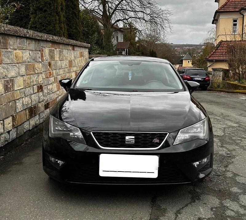 Używany Seat Leon FR 140 KM (102 kW) 2013 Czarny Coupe