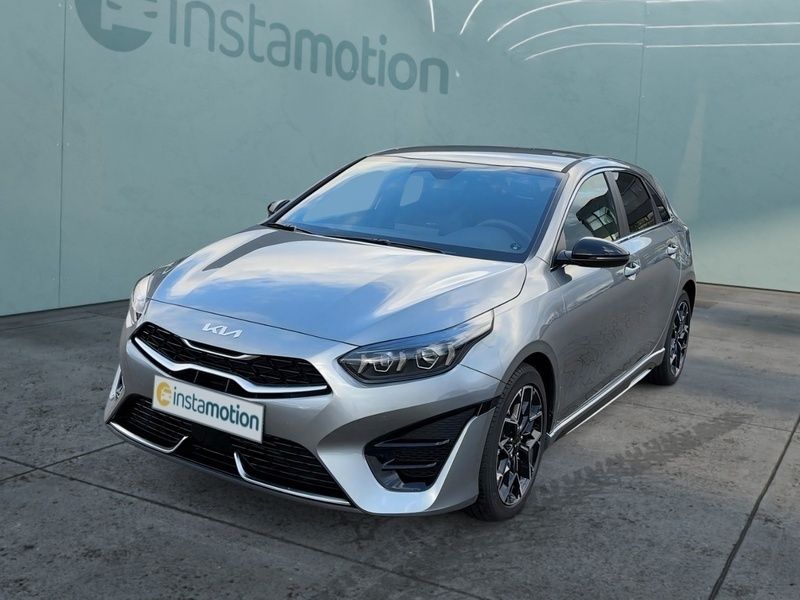 Neu Kia Ceed GT-Line 140 PS (102 kW) 2025 Silber Kleinwagen