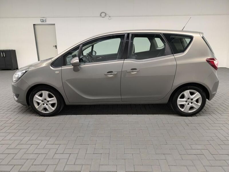 Gebraucht Opel Meriva Innovation 120 PS (88 kW) 2015 Braun Van / Kleinbus