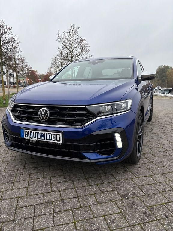Blau Gebraucht 2021 VW T-Roc R SUV | 28.444 € (Fairer Preis) - Bild 1/4