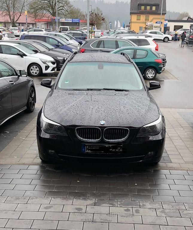 Gebraucht BMW 525 218 PS (160 kW) 2009 Schwarz Kombi