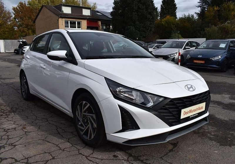 Neu Hyundai i20 79 PS (58 kW) 2025 Weiß Limousine