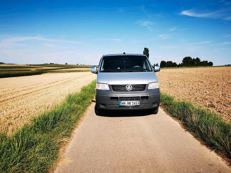 Silber Gebraucht 2004 VW T5 Van | 8.000 € (Guter Preis) - Bild 1/4