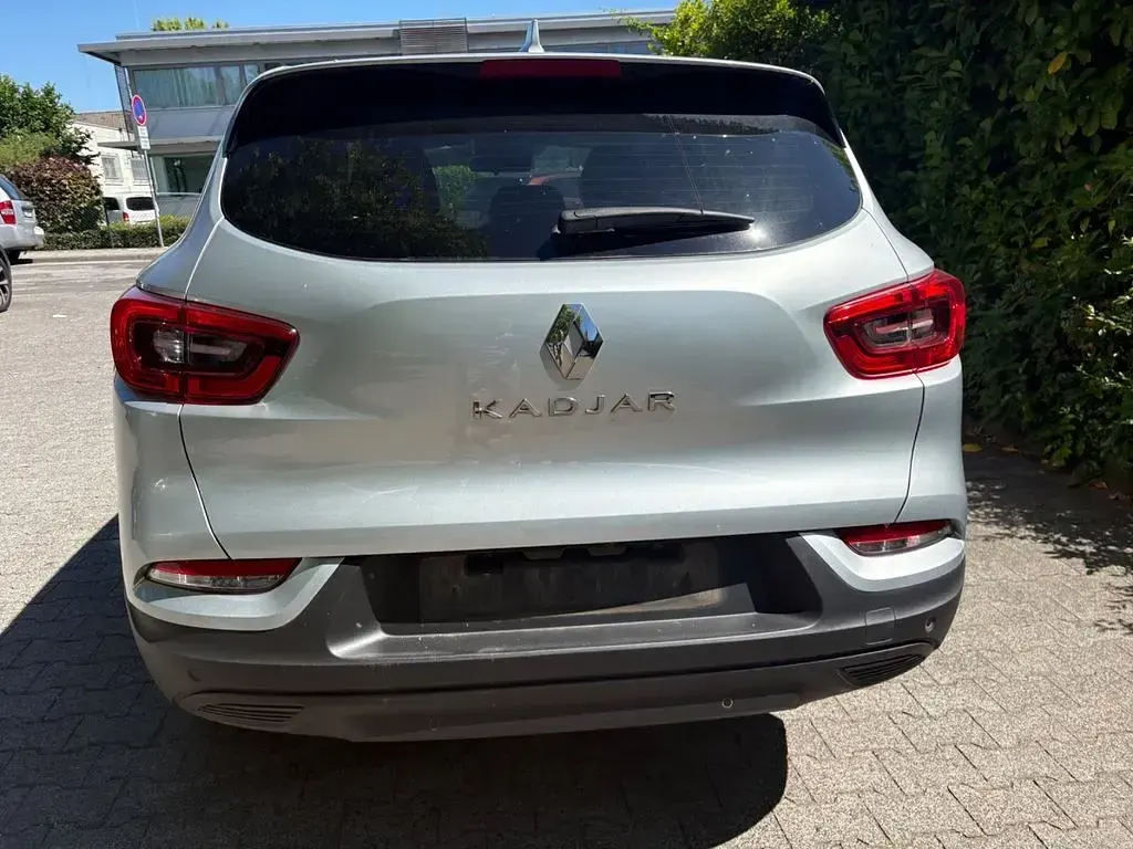 Gebraucht Renault Kadjar 116 PS (85 kW) 2022 Silber SUV