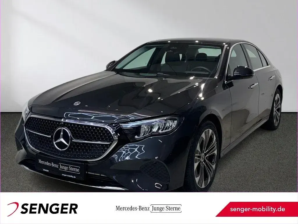 Second-hand Mercedes E300 Avantgarde 204 CP (150 kW) 2024 Berlinǎ